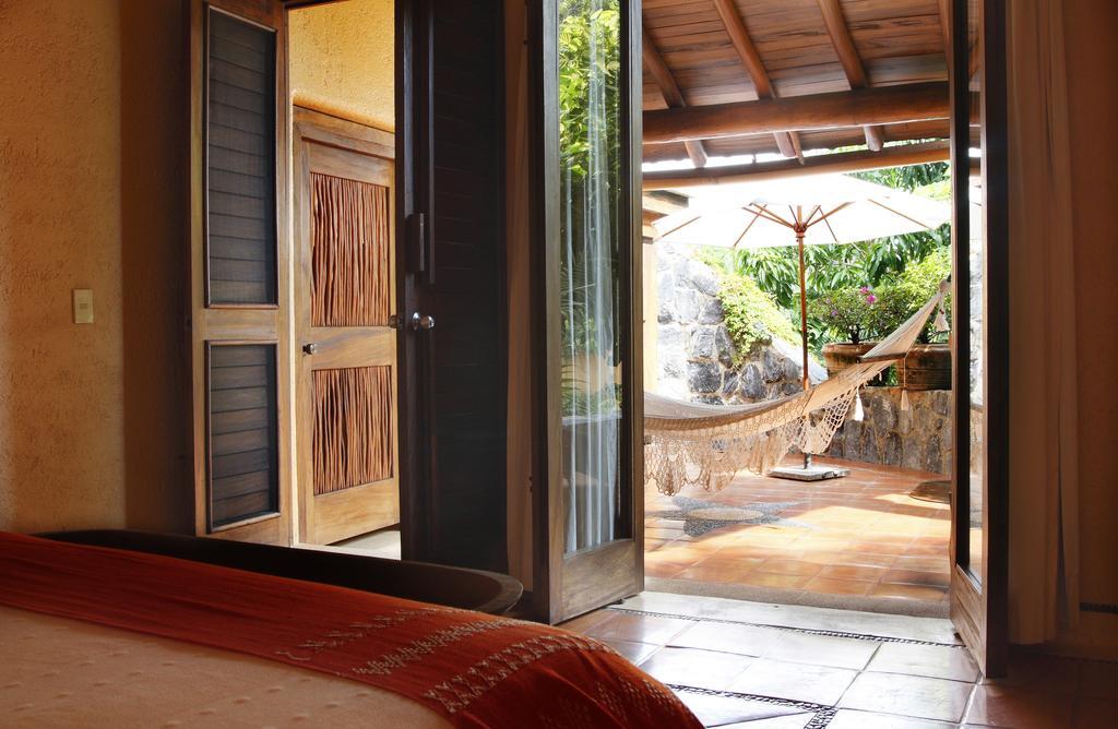 Hotel Casa Don Francisco Ixtapa  Exterior foto